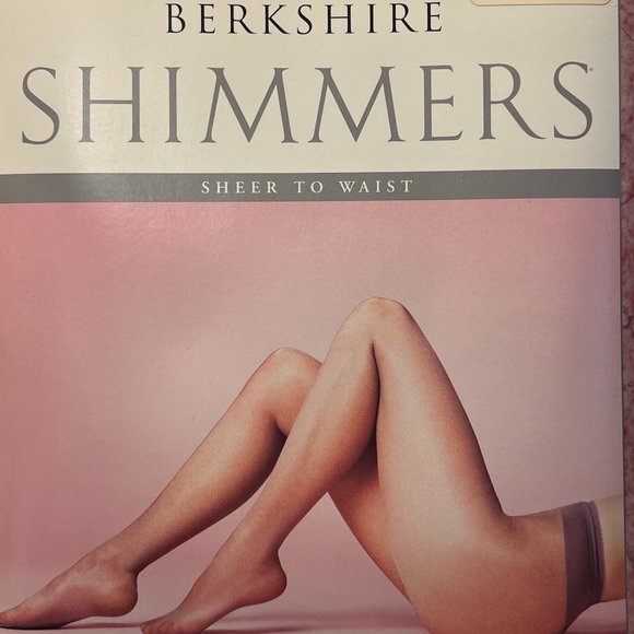 NWT Berkshire Pantyhose Shimmers Sheer Shaper Control Top Tights Black Petite - Picture 2 of 8